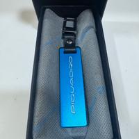 Piquadro portachiavi in pelle e metallo.