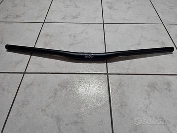 Manubrio MTB Riser Nero Opaco