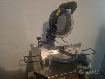 Troncatrice per legno e taglia legna da banco