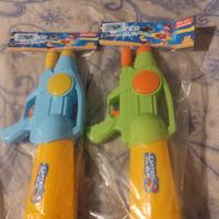 Pistola d'acqua ancora nuova