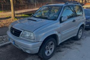 Suzuki Vitara 2000 Gran Prix