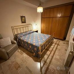 Posto letto donna in stanza matrimoniale a Ribera