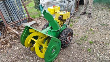 Spazzaneve John Deere 726