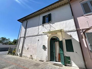 CASA DI CORTE A PISA