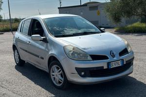 Clio 3 Le Iene  1.2 75cv manuale