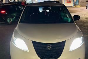 Lancia ypsilon 1.3 multijet