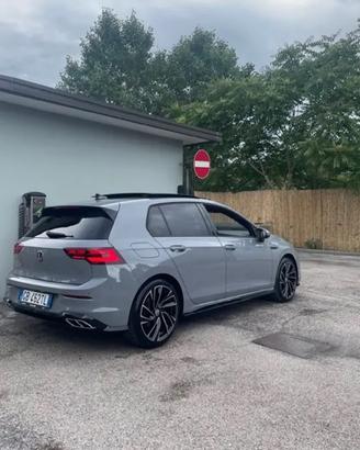 Golf 8 RLine 2.0 150 cv DSG