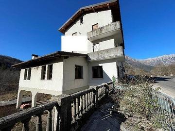 Immobile in asta di 1013 m² a Chiusaforte