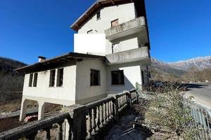Immobile in asta di 1013 m² a Chiusaforte