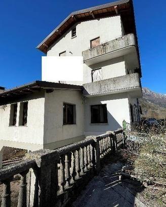 Immobile in asta di 1013 m² a Chiusaforte