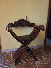 Sedia Savonarola in legno