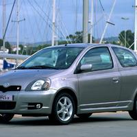 Ricambi toyota yaris TS (LEGGERE DESCRIZIONE)