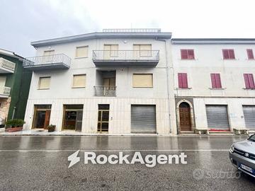Appartamento di 132 m² con 4 locali a Civitella de