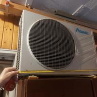 Condizionatore Atlantic con motore esterno con tel