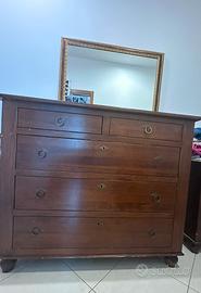 Cassettiera in legno con specchio