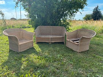 Divano e poltrone in midollino
