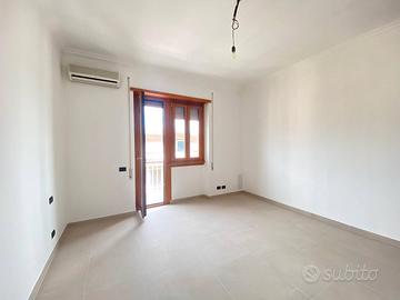 Finocchio:appartamento trilocale ristrutturato