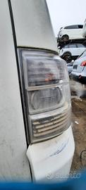 MITSUBISHI PAJERO 2010 - STOP POSTERIORE DESTRO