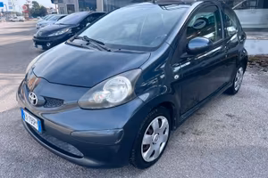 Toyota Aygo 1.0 12V VVT-i 3 porte Sol