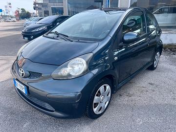 Toyota Aygo 1.0 12V VVT-i 3 porte Sol