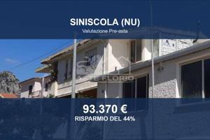 Immobile in asta di 154 m² con più di 5 locali a S