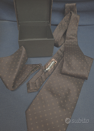 Cravatta, Fazzoletto e Scatola in coordinato (kit)