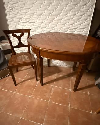Tavolo ovale stile antico 4 sedie