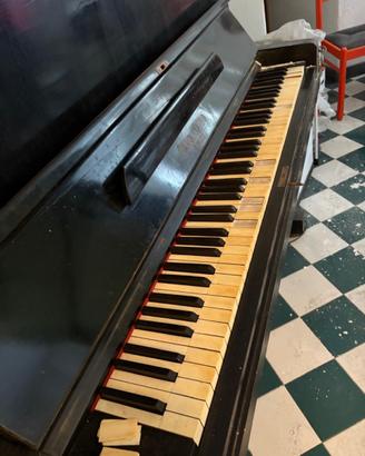 Pianoforte a parete