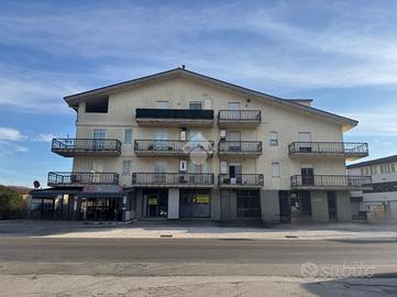 3 LOCALI A VENAFRO