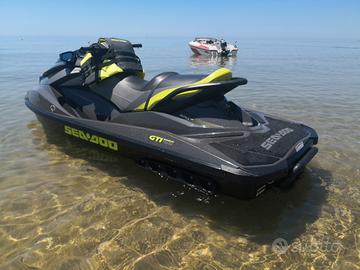 moto d'acqua 