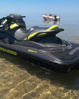 moto d'acqua 