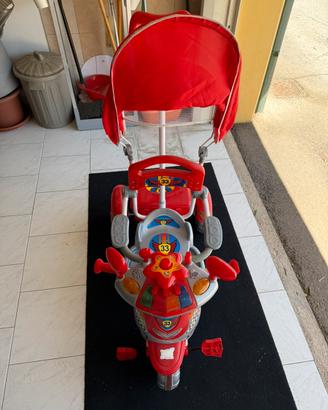Triciclo bambini con maniglione funzionale