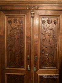 Armadio due ante stile antico