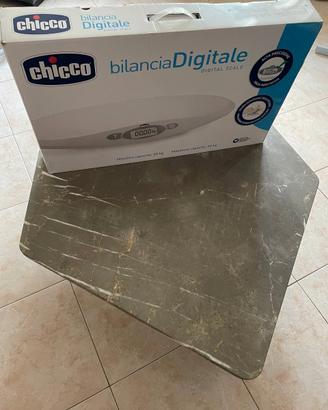 bilancia pesa neonato chicco