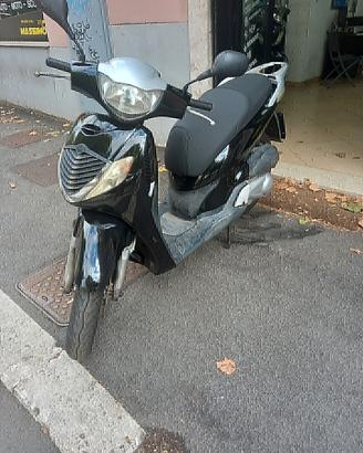 Honda SH 150 - 2006 - PERMUTE
