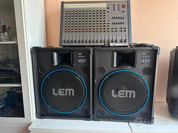 AMPLIFICATORI, MIXER, MICROFONI TUTTO CON CAVI