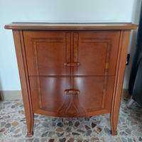 comodinino in legno