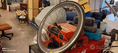 Ruota anteriore Mavic Cosmic Carbone SL


