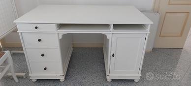Scrivania in legno verniciato bianco