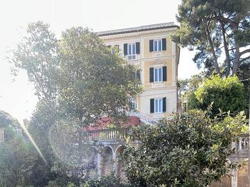 Appartamento di 101 m² con 4 locali a Zoagli