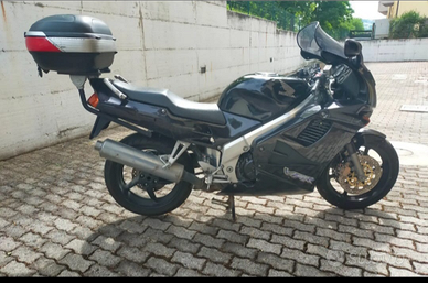 Honda VFR750 RC36 II