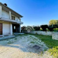 VILLA SINGOLA A CISTERNA DI LATINA