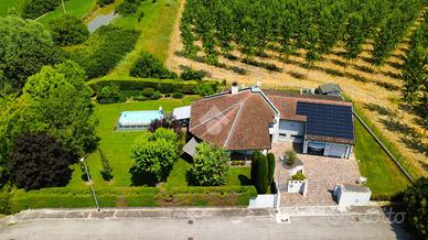 VILLA SINGOLA A BORGO VIRGILIO