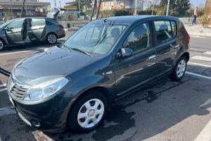 DACIA SANDERO 1.4 BENZINA GPL