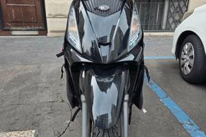 Kymco people 300 gti