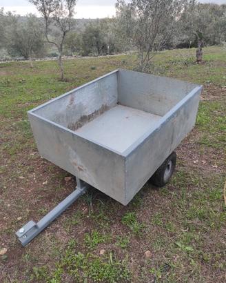 Carrello per trattore o trattorino da giardino