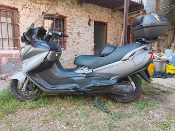 Suzuki Burgman 650 anno 2015