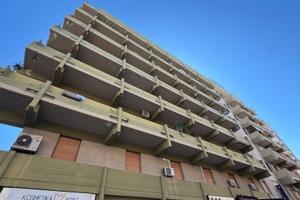 Ampio e luminoso ufficio in zona semicentrale