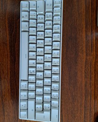 GK61 Hot-Swap, layout tedesco ISO