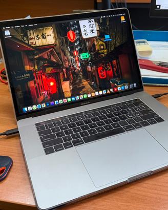 Macbook Pro 15,4 SSD 2tb i7 RAM 16gb SEQUOIA
